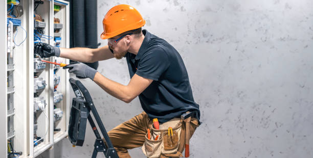 Best Circuit Breaker Repair  in Interlachen, FL
